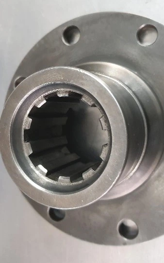 Brida Estriada Salida de Diferencial Mercedes Benz